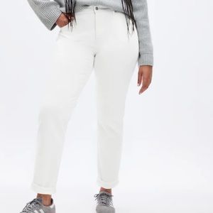 GAP best girfriend white jeans